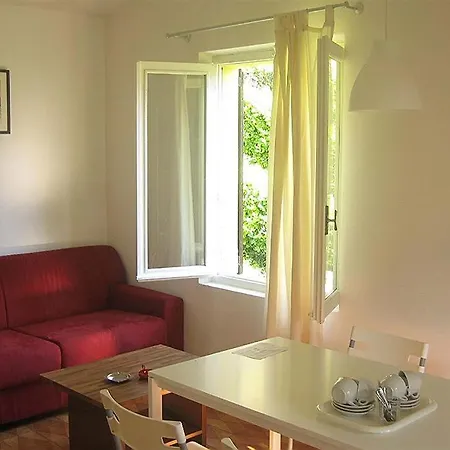 Apartment- Flavia *